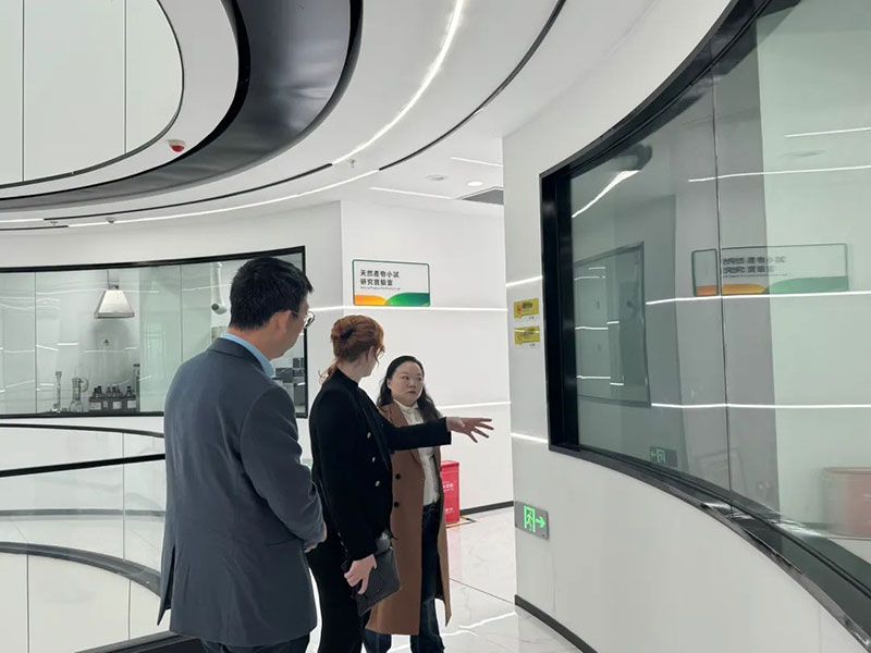 巴西國家植物保護(hù)產(chǎn)品協(xié)會專家訪問新朝陽，共探生物農(nóng)業(yè)合作新機(jī)遇